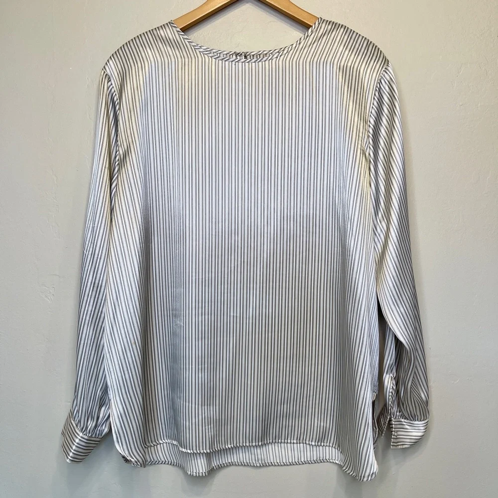 Notations | VTG Striped Shiny Silky Long Sleeve Round Neckline Charmeuse Blouse - Picture 3 of 13
